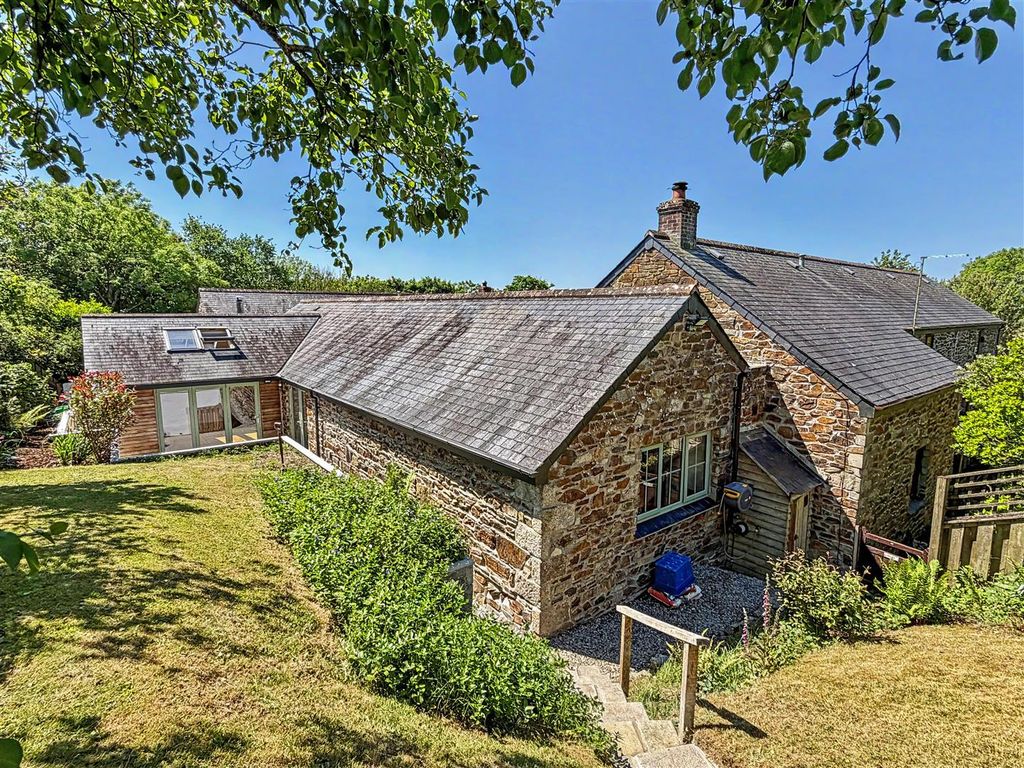 Property photo 1 of 18