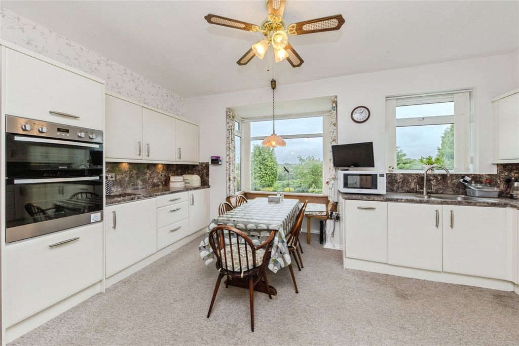 Property photo 3 of 43 Picture No. 05