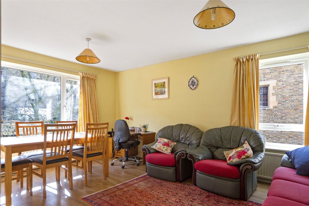 Property photo 1 of 6 Living Room