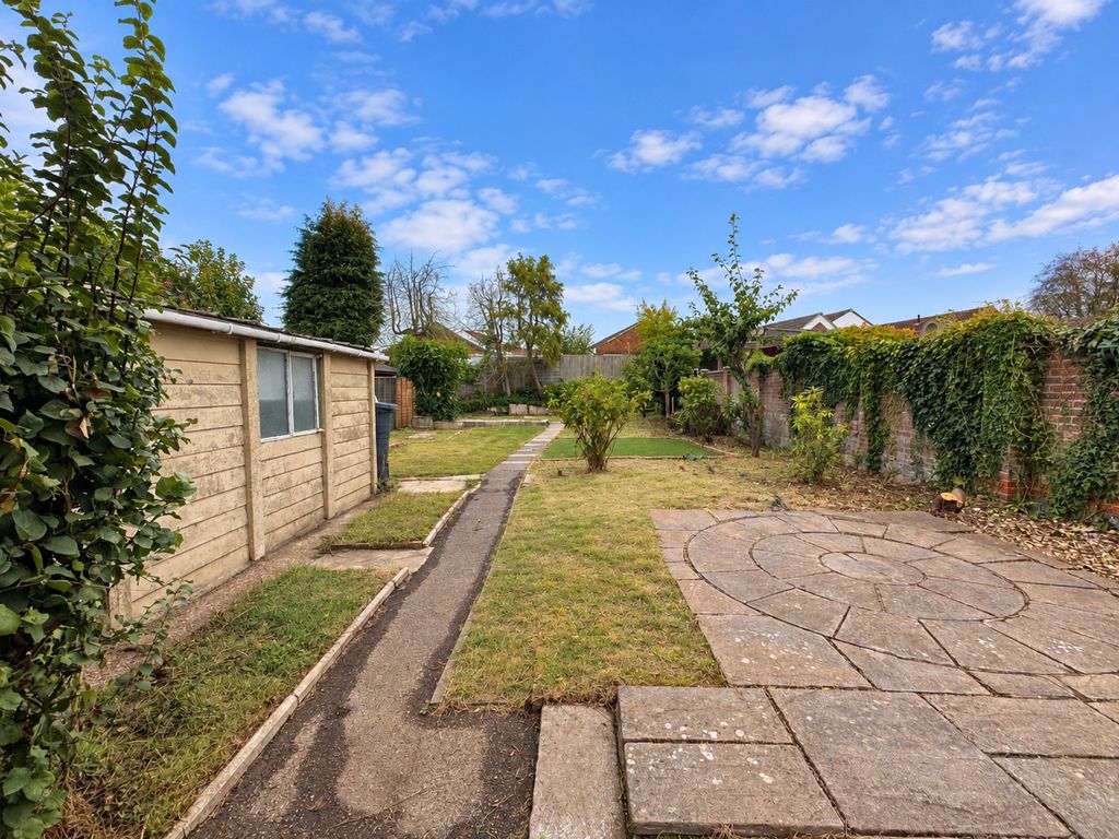 Property photo 2 of 22