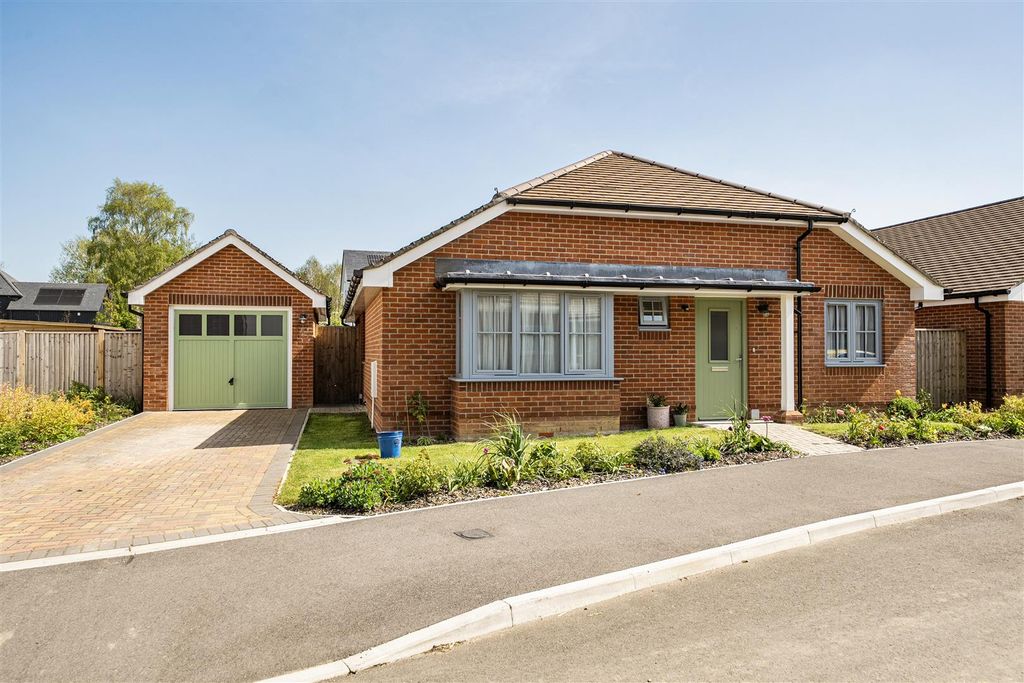 Property photo 1 of 20 Front Aspect