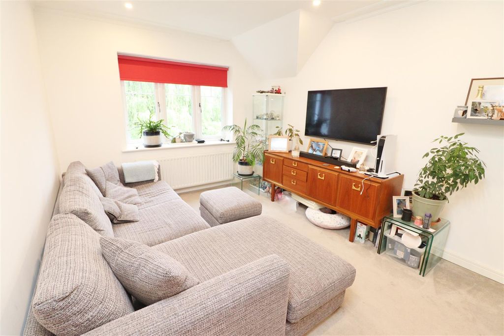 Property photo 3 of 12 Img_7555.Jpg