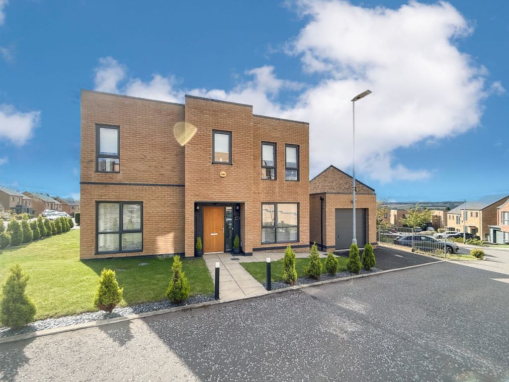 Property photo 1 of 28 External