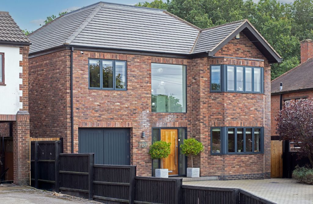 Property photo 3 of 49