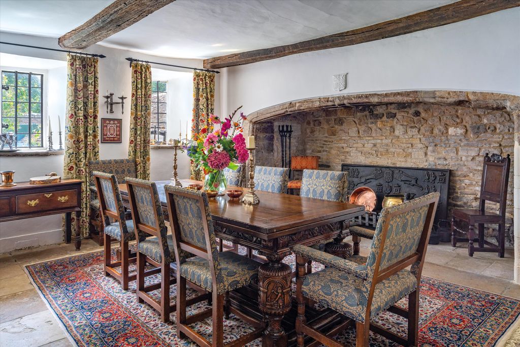 Property photo 3 of 38 Image