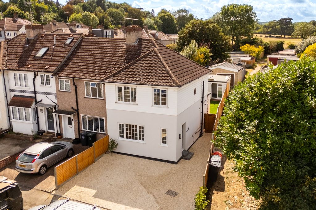Property photo 3 of 20 4502813