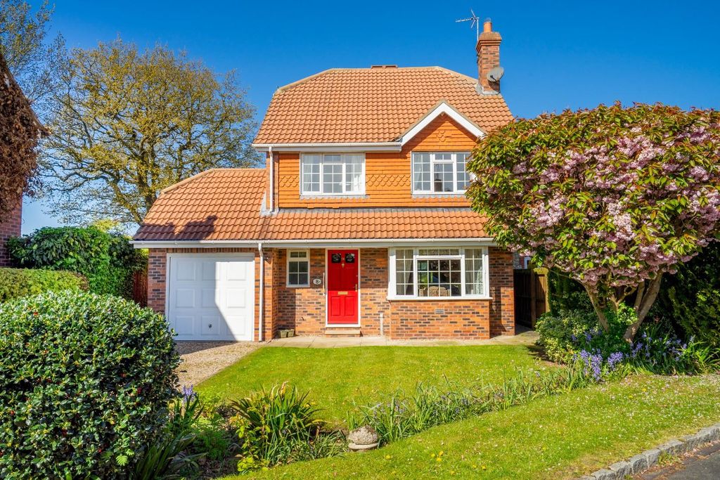 Property photo 1 of 22 Front (Exterior)