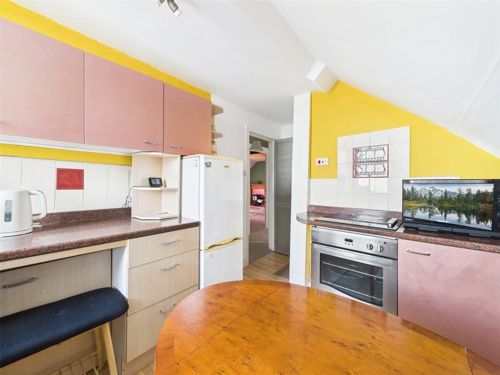 Property photo 2 of 12 Kitchen