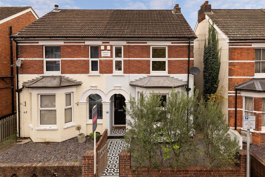 Property photo 1 of 17 60 Mabledon Rd, Tn9 2Tg 001.Jpg