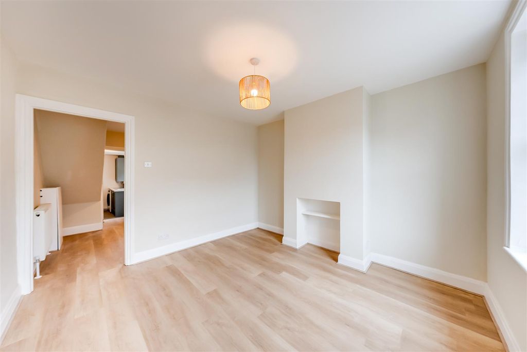 Property photo 2 of 11 A7S07159Hdr.Jpg