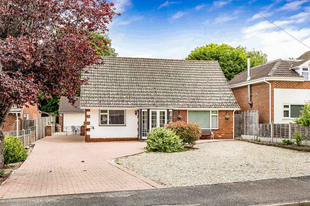 Property photo 1 of 20