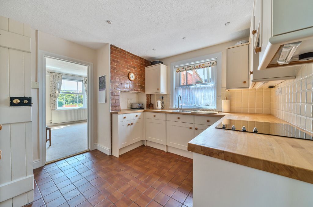 Property photo 3 of 24 Kitchen