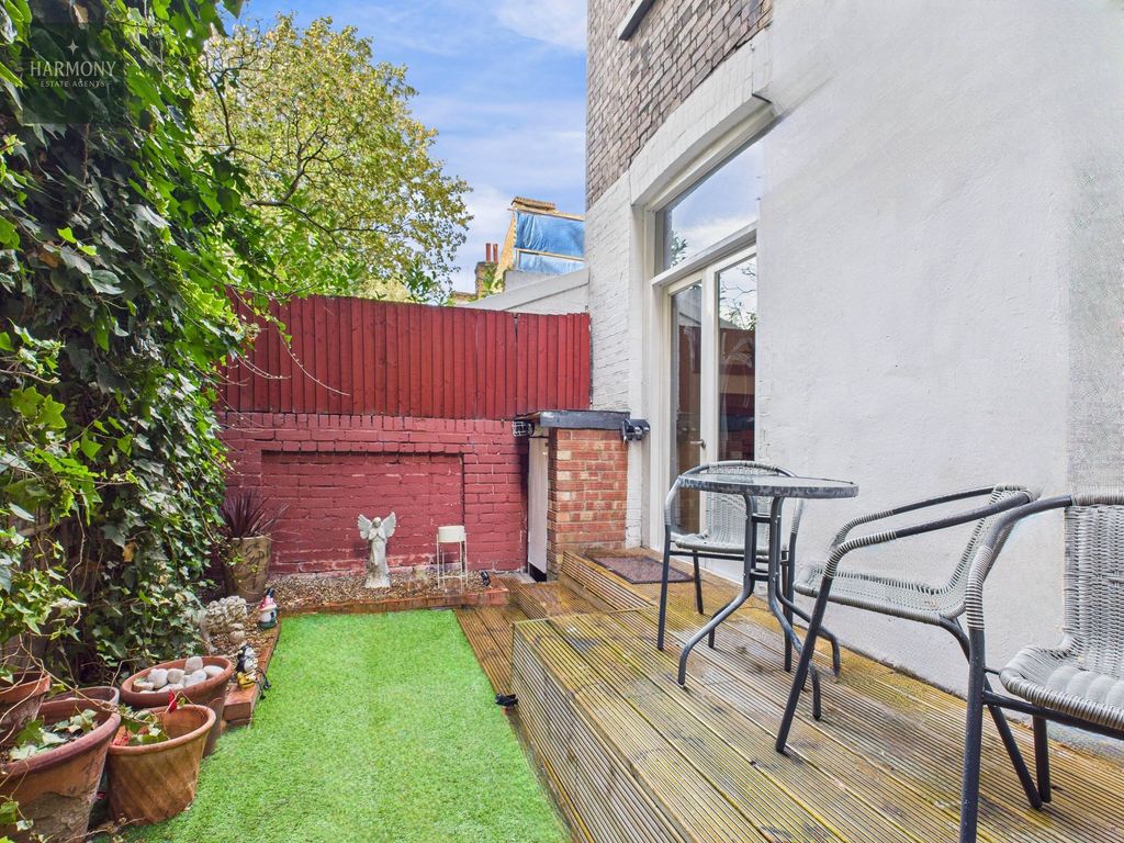 Property photo 2 of 14 Garden Patio