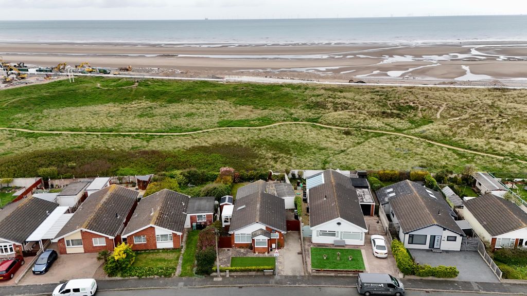 Property photo 2 of 23