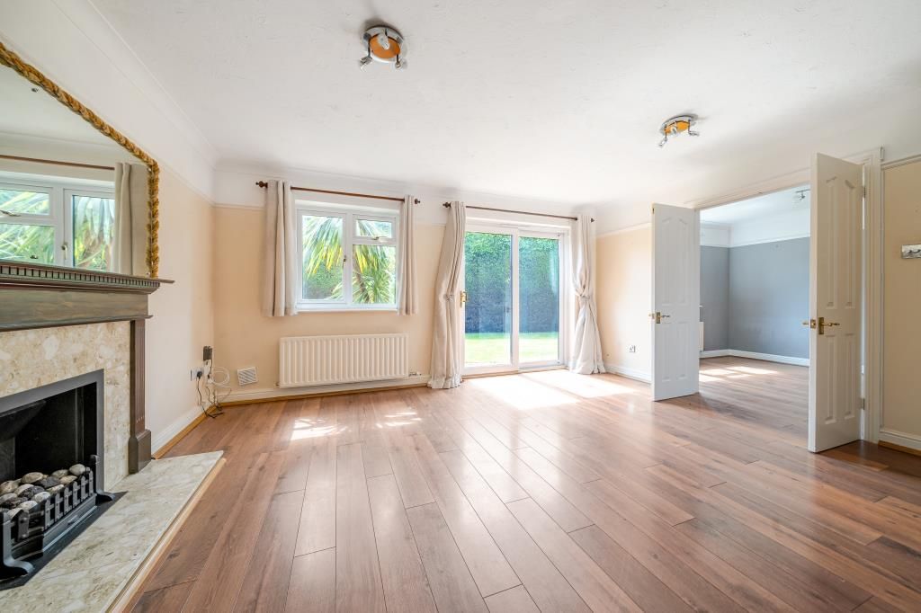 Property photo 3 of 19 Reception