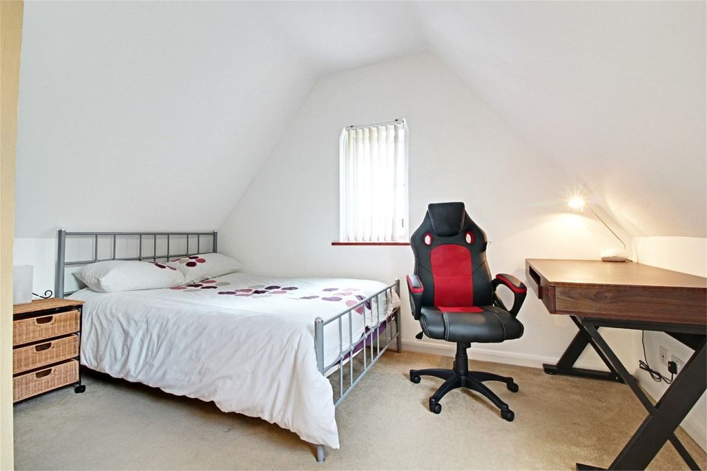 Property photo 2 of 4