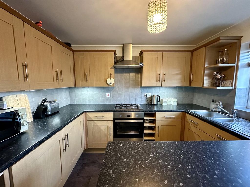 Property photo 2 of 16 4.Jpg