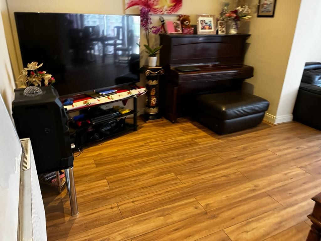 Property photo 2 of 5 Gallery