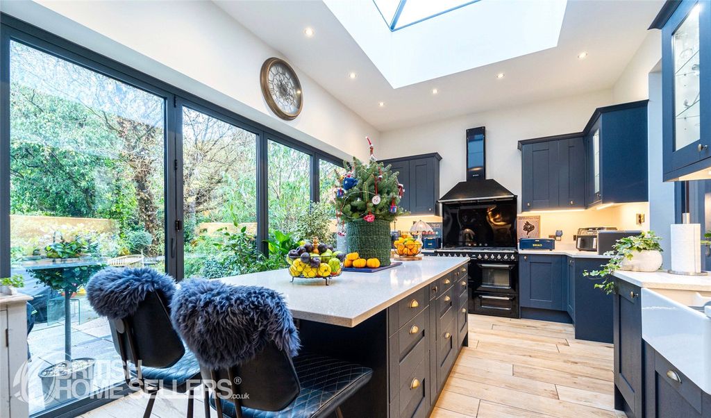 Property photo 2 of 26 Picture No. 42