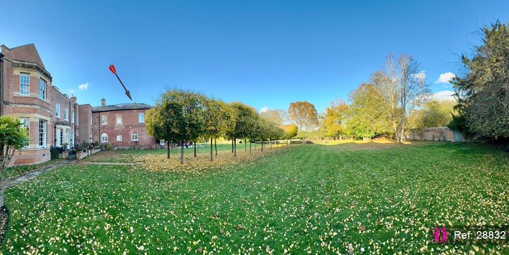 Property photo 1 of 25