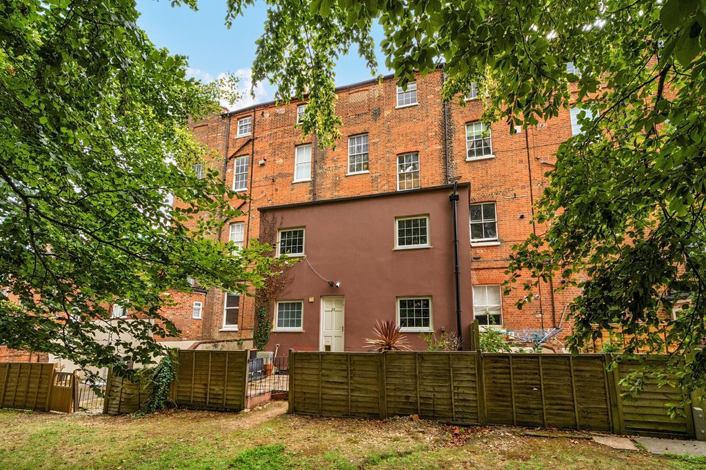 Property photo 1 of 20 External View