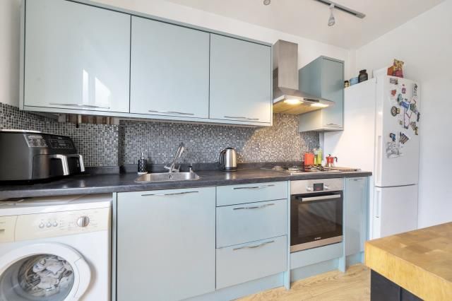 Property photo 3 of 20 Kitchen