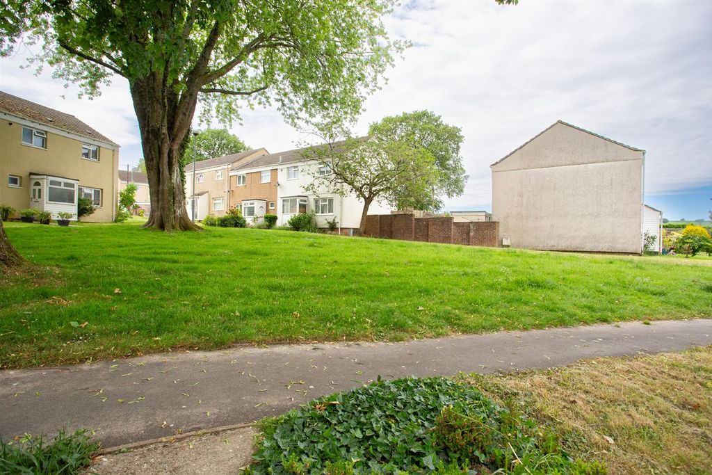 Property photo 2 of 14 Derb8793.Jpg