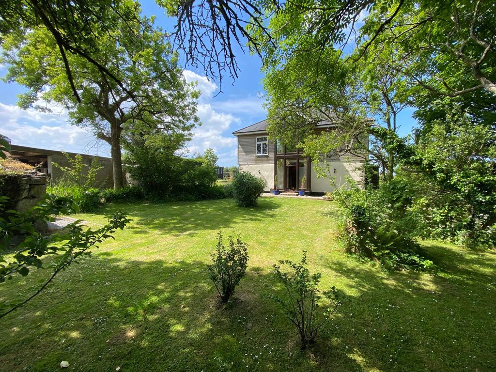 Property photo 1 of 27