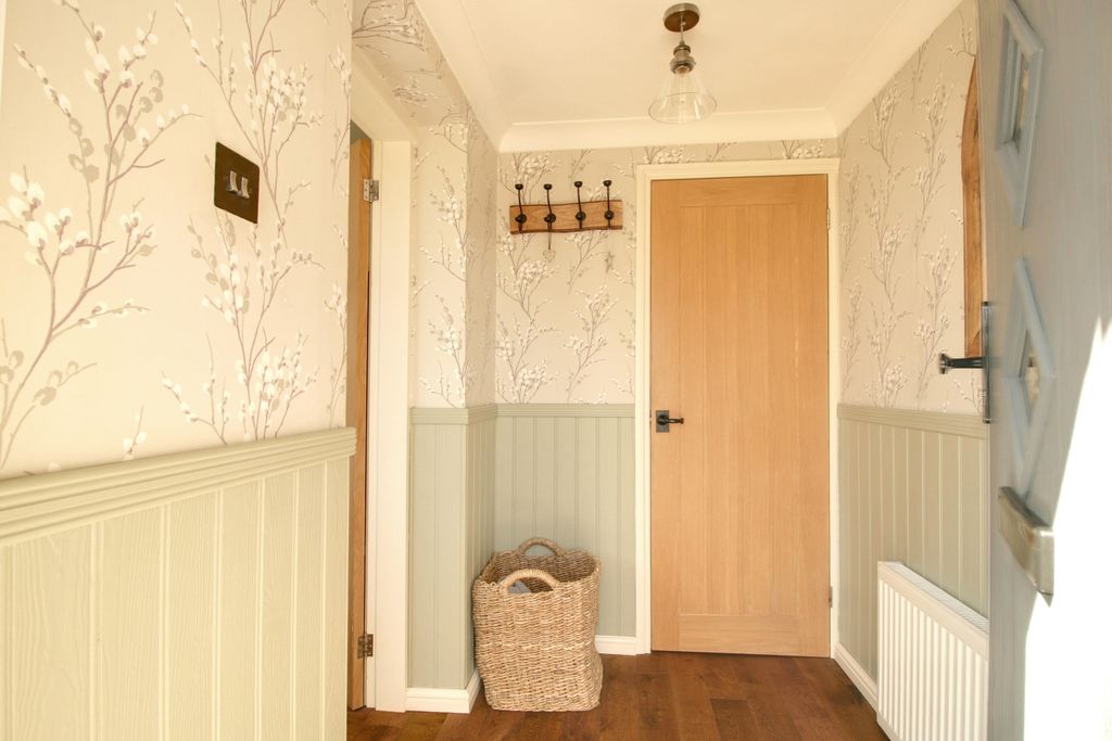 Property photo 2 of 26 Img_5675-Img_5677