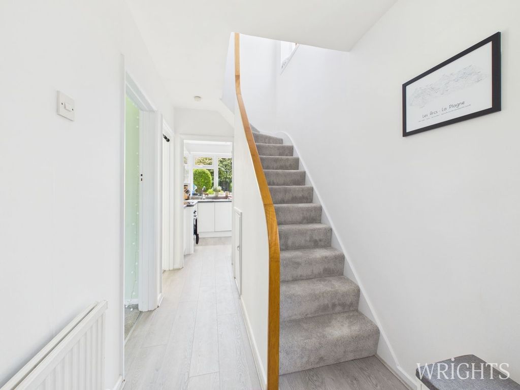 Property photo 2 of 17 Hall