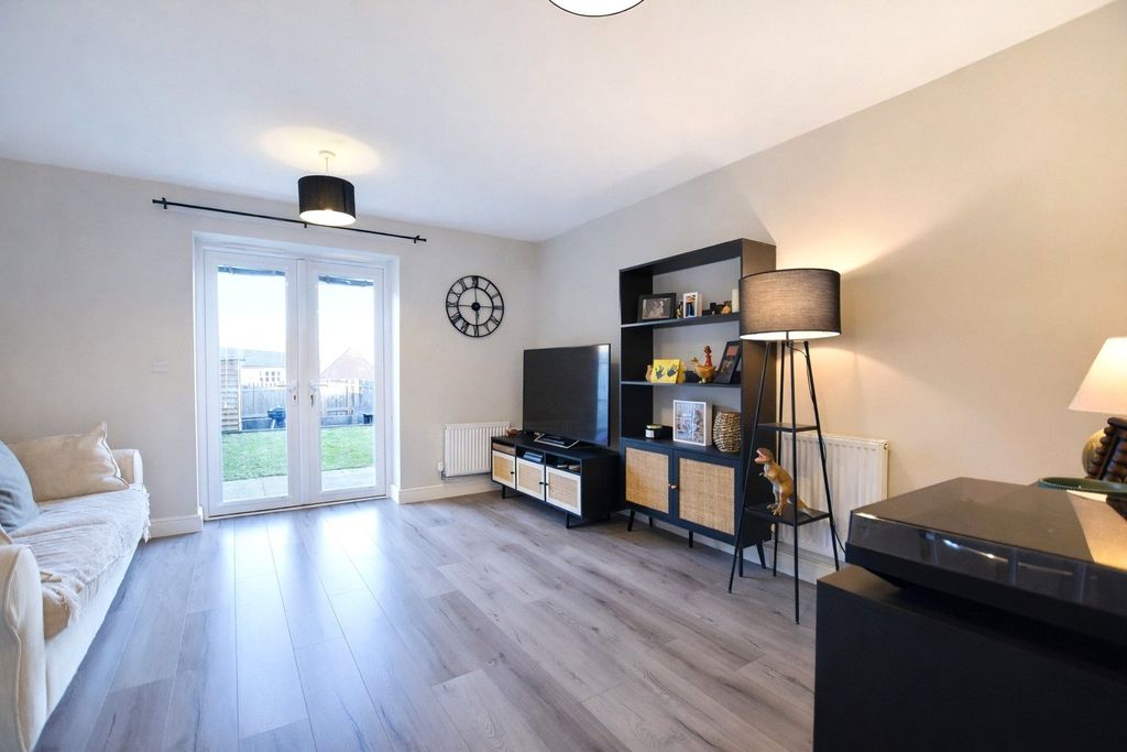 Property photo 2 of 10 Picture No. 06