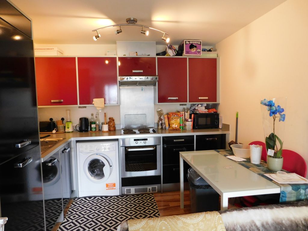 Property photo 2 of 9