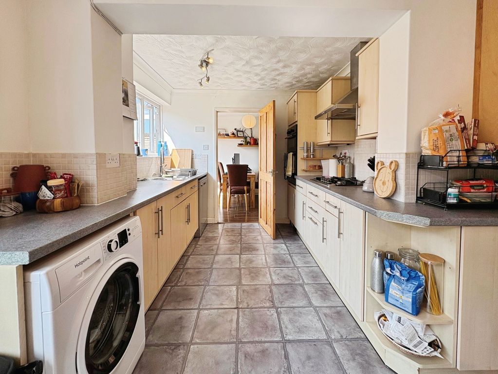 Property photo 3 of 23 3B6154A1-21