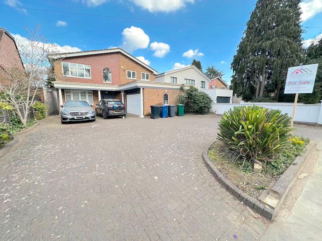 Property photo 1 of 27