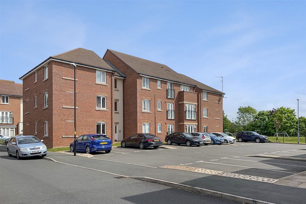 Property photo 2 of 10 4089Bd57-A989-47De-Bd73-703A974De8Ff.Jpg