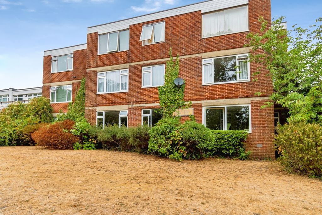 Property photo 1 of 16 Pbox-Img.Jpg