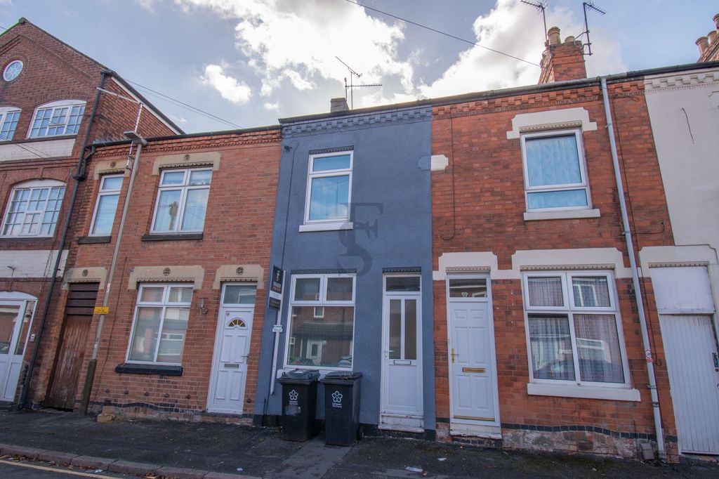Property photo 1 of 9