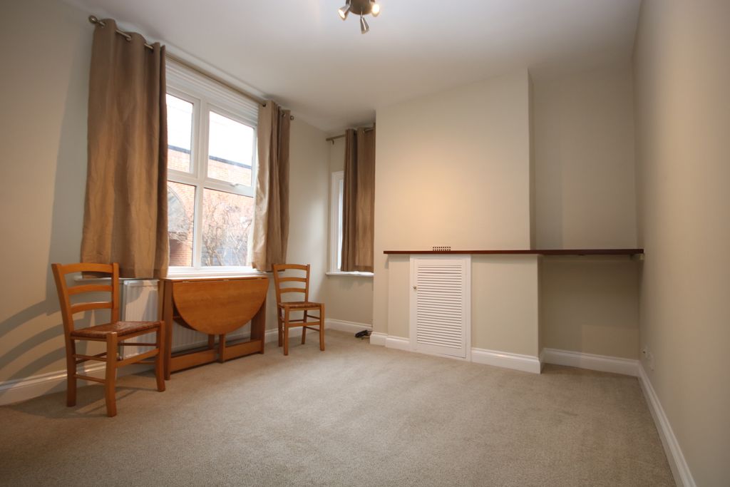 Property photo 3 of 8 Picture No. 21