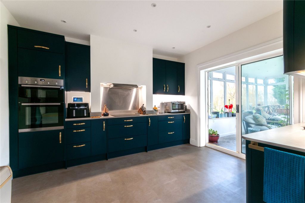 Property photo 3 of 28 Picture No. 08