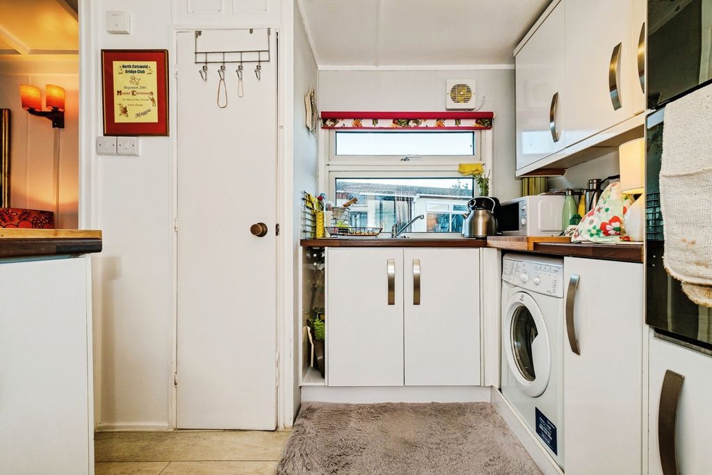 Property photo 3 of 14 Pbox-Img.Jpg