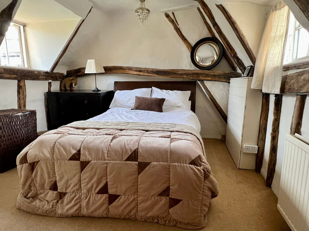 Property photo 3 of 20