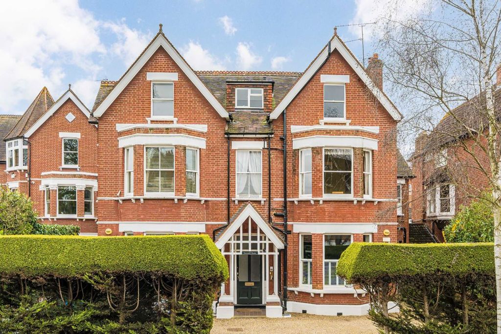 Property photo 1 of 5