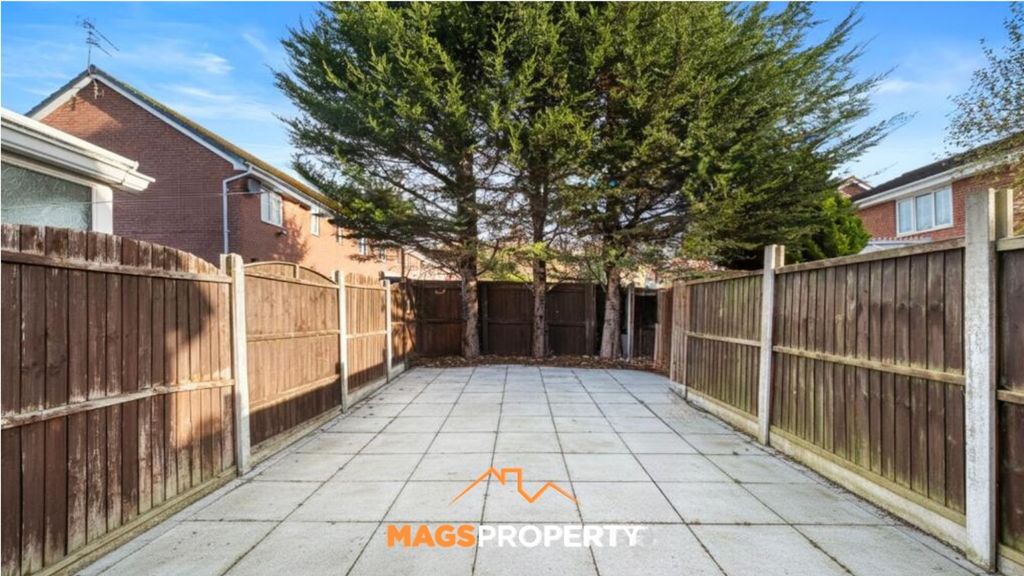 Property photo 2 of 22