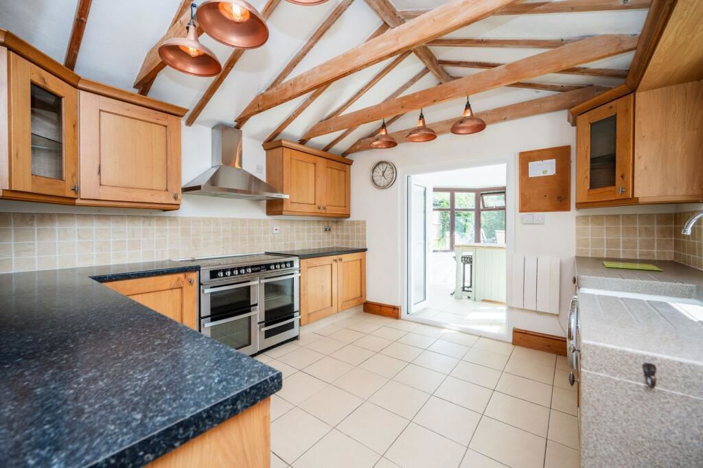 Property photo 2 of 31