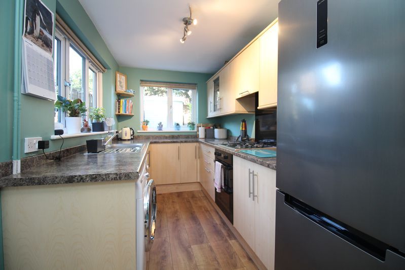 Property photo 3 of 11 Photo 8