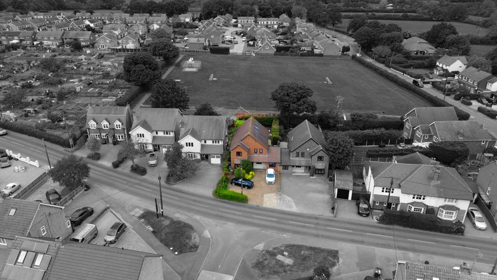 Property photo 3 of 30