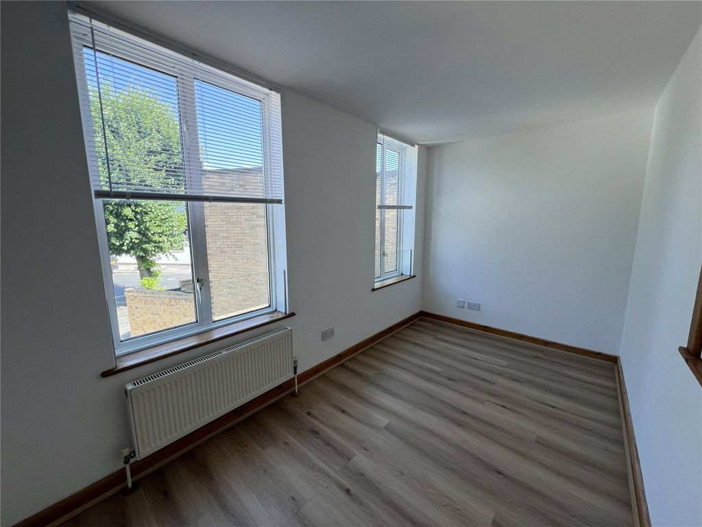 Property photo 3 of 4 Picture No. 14