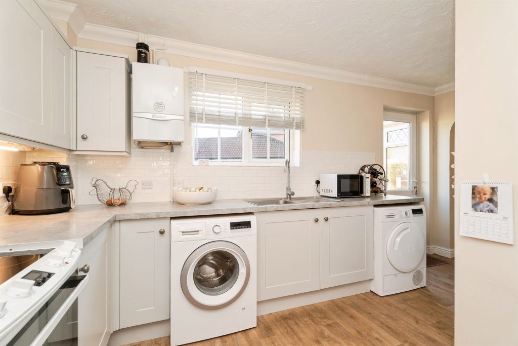 Property photo 3 of 20