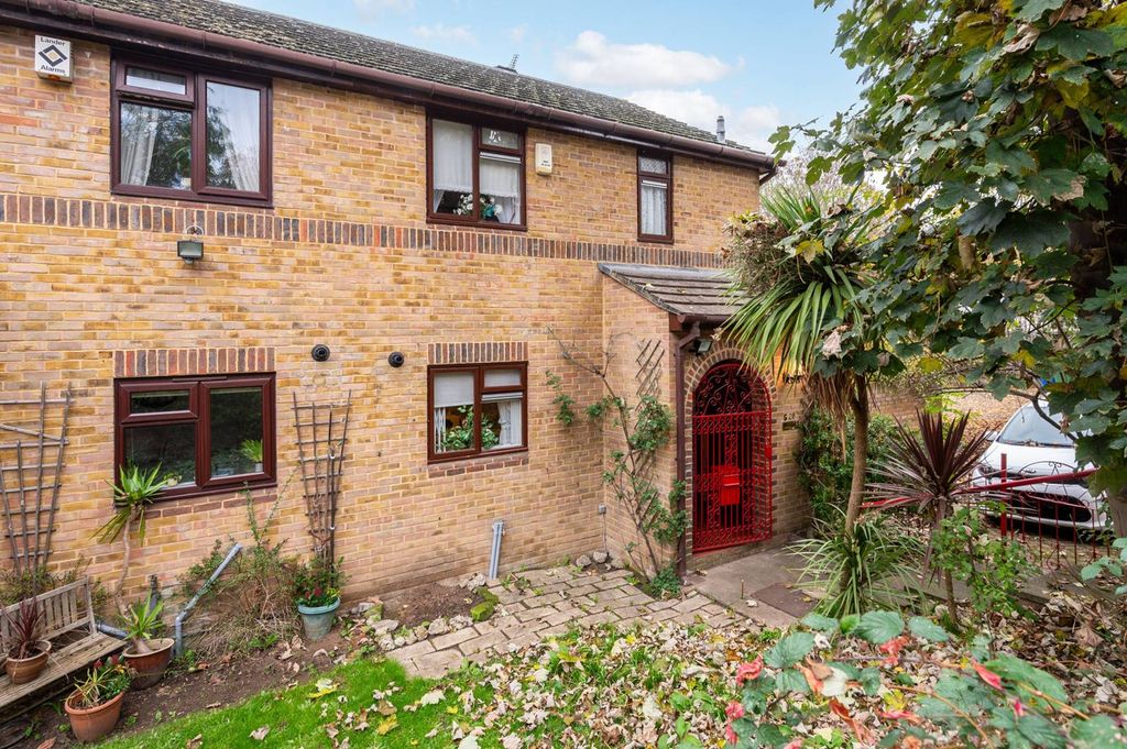 Property photo 1 of 10