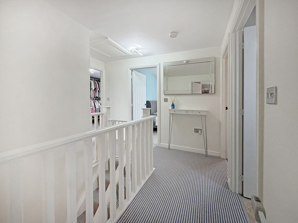 Property photo 3 of 38